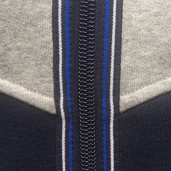 Fleece hoodie - Picture 7 of 8